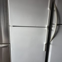 Hot point Refrigerator excellent condition