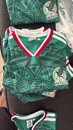 Men Mexico Jersey (Medium only)