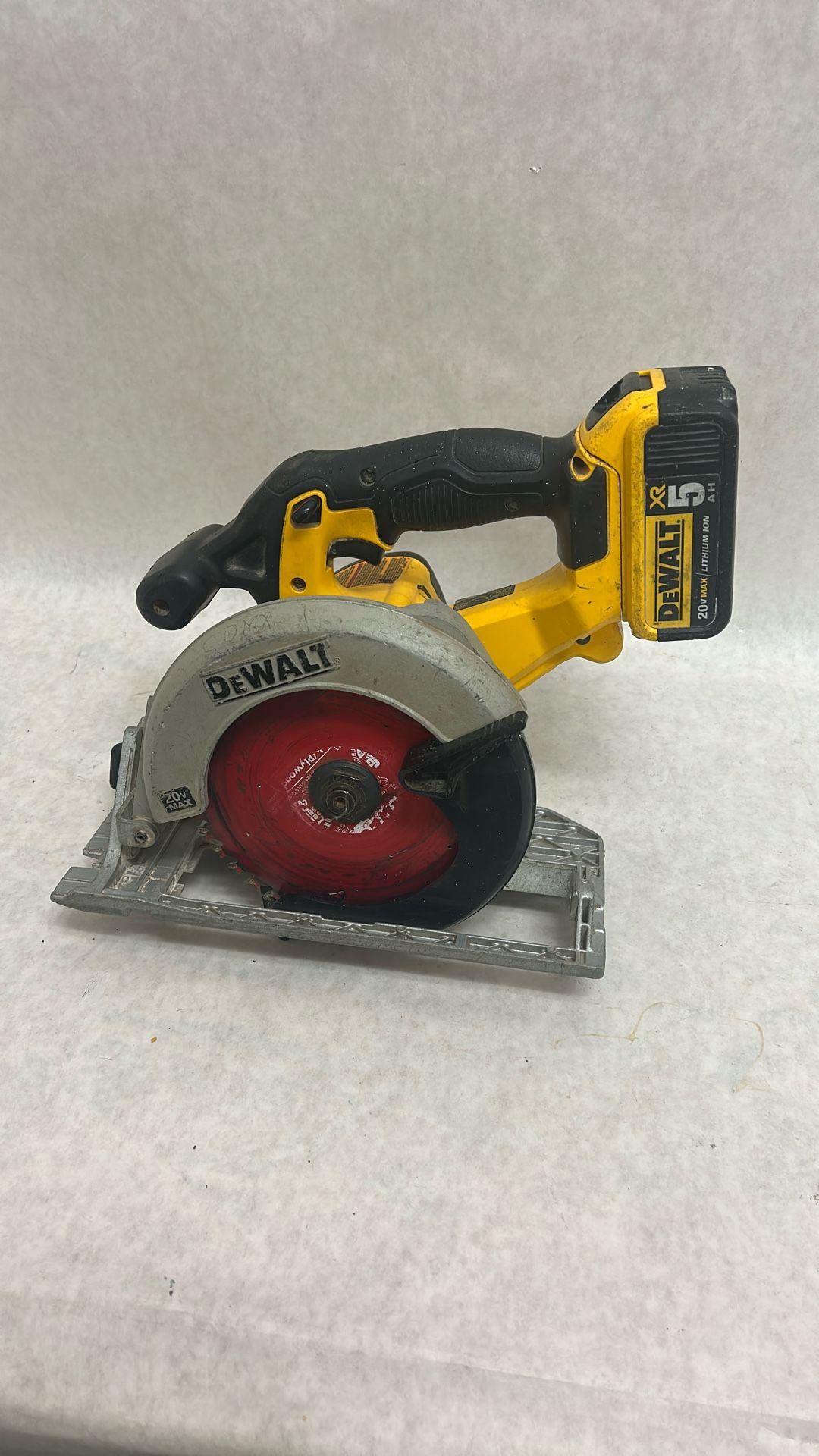Dewalt, Dc S391 6 1/2 Inch Saw With One 5AH battery