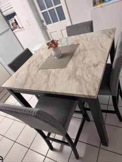 Dinning table set