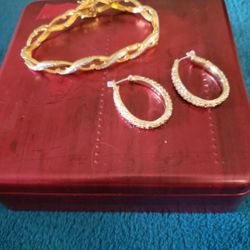 BRACELET  Y ARRACADAS 