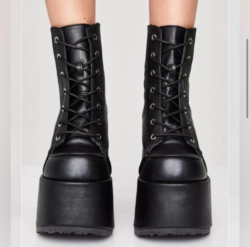 Demonia Matte Rave Royalty Platform Boots