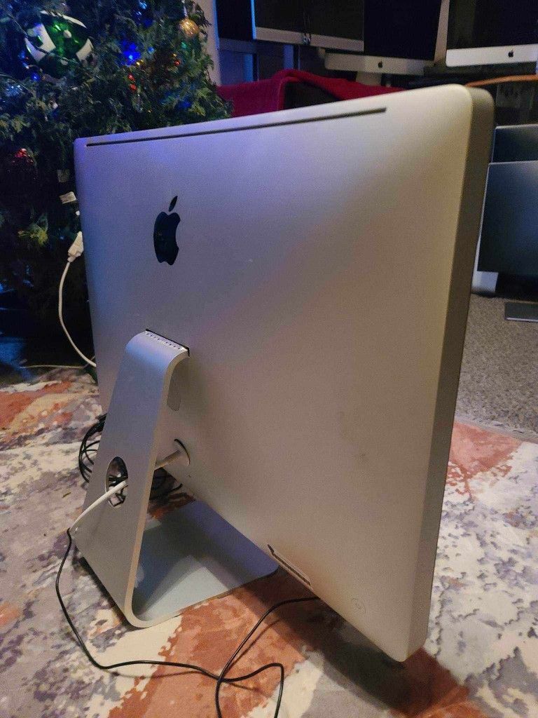 Computadora De Escritorio Apple Imac De 21.5 Pulgadas Procesador i3 Con Programas