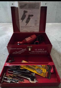 Milwaukee 0375-1 3/8" Close Ouarter Hole Shooter Right Angle Drill Kit w/ Metal Case
& Accessories