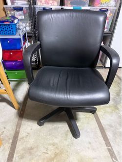 Office chair like new