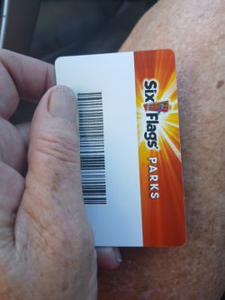 Six flags season pass
