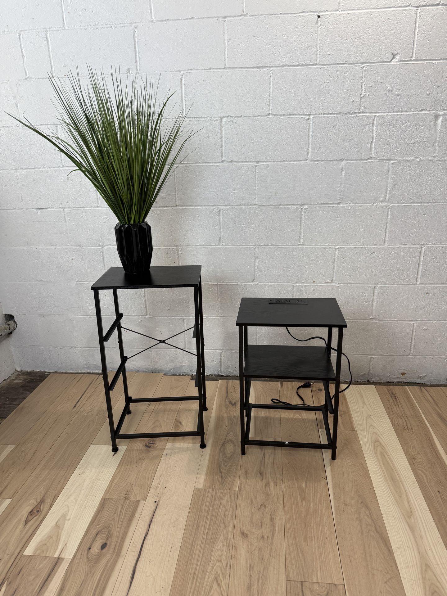 End Tables / Nightstans Set