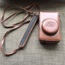 Leica leather camera case (brown) - also fits Panasonic