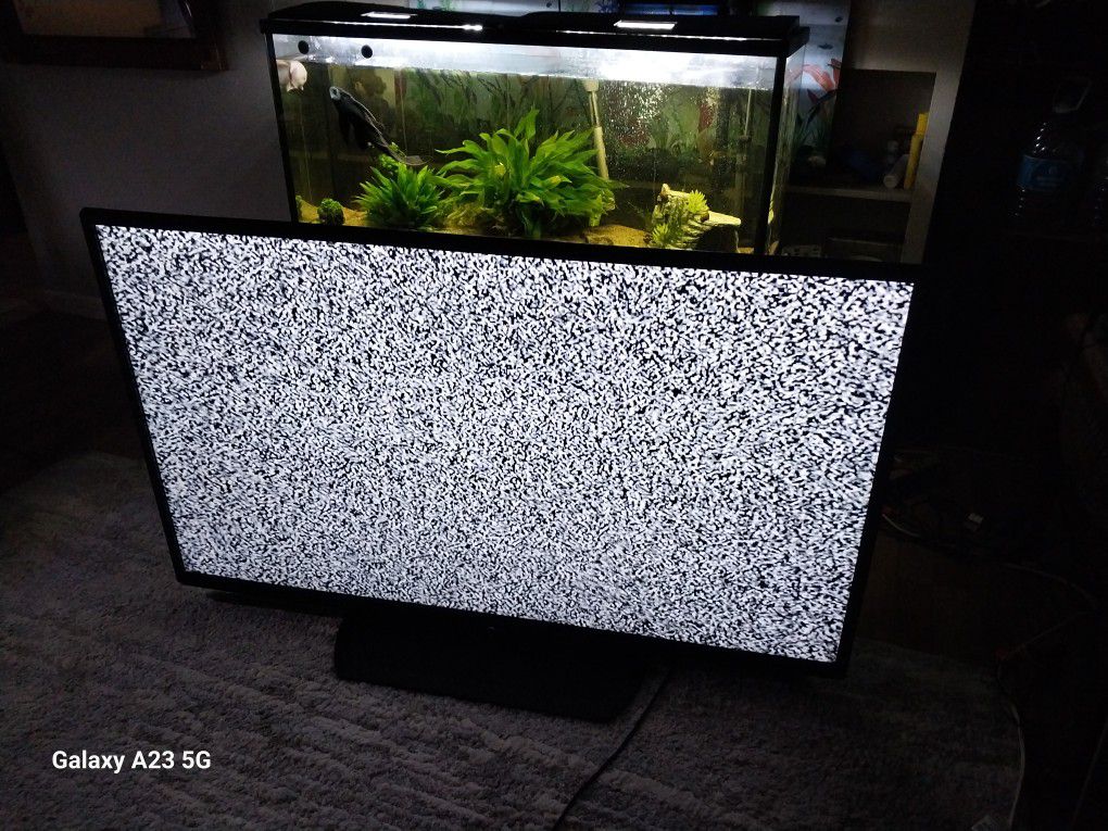 Sharp AQUOS LCD 50in Tv