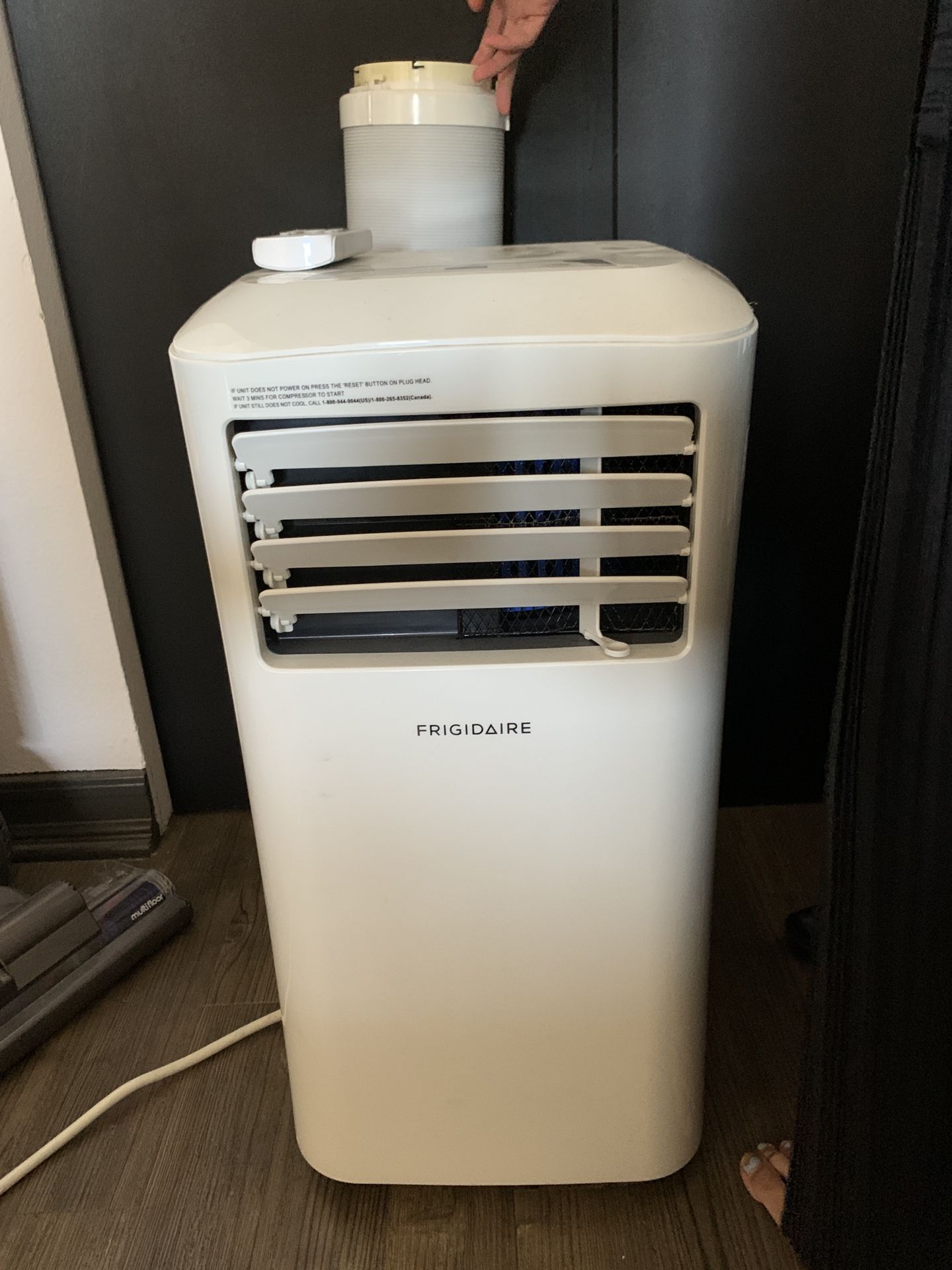 Frigidaire Air Conditioner BTU 8,000 (1 year old)