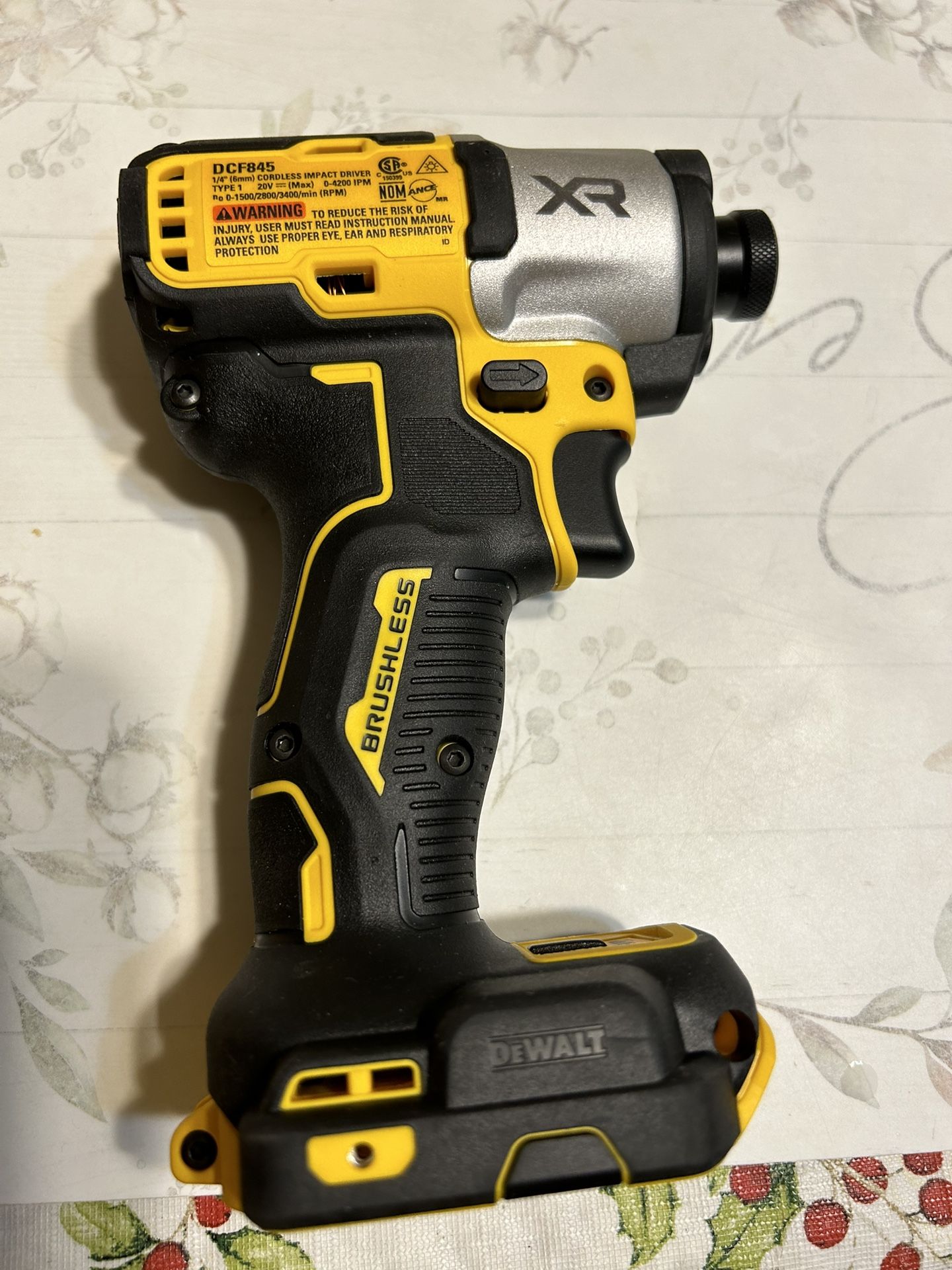 20 v impact dewalt xr