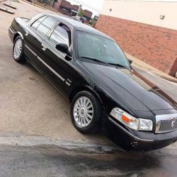2009 Mercury Grand Marquis Ultimate Edition 