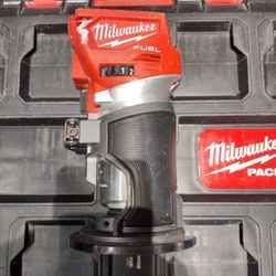 Milwaukee M18 FUEL Brushless Compact Router