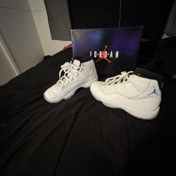 Jordon 11s Legend blue