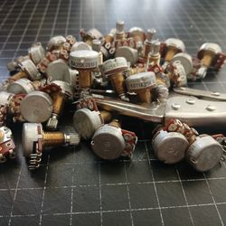 25k Potentiometers Lg.brass Shaft...New..$3 Each