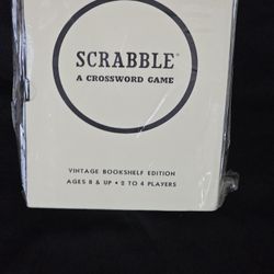 Scrabble VINTAGE  BOOKSHELF EDITION 
