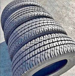 275 70 18 Michelin Tires