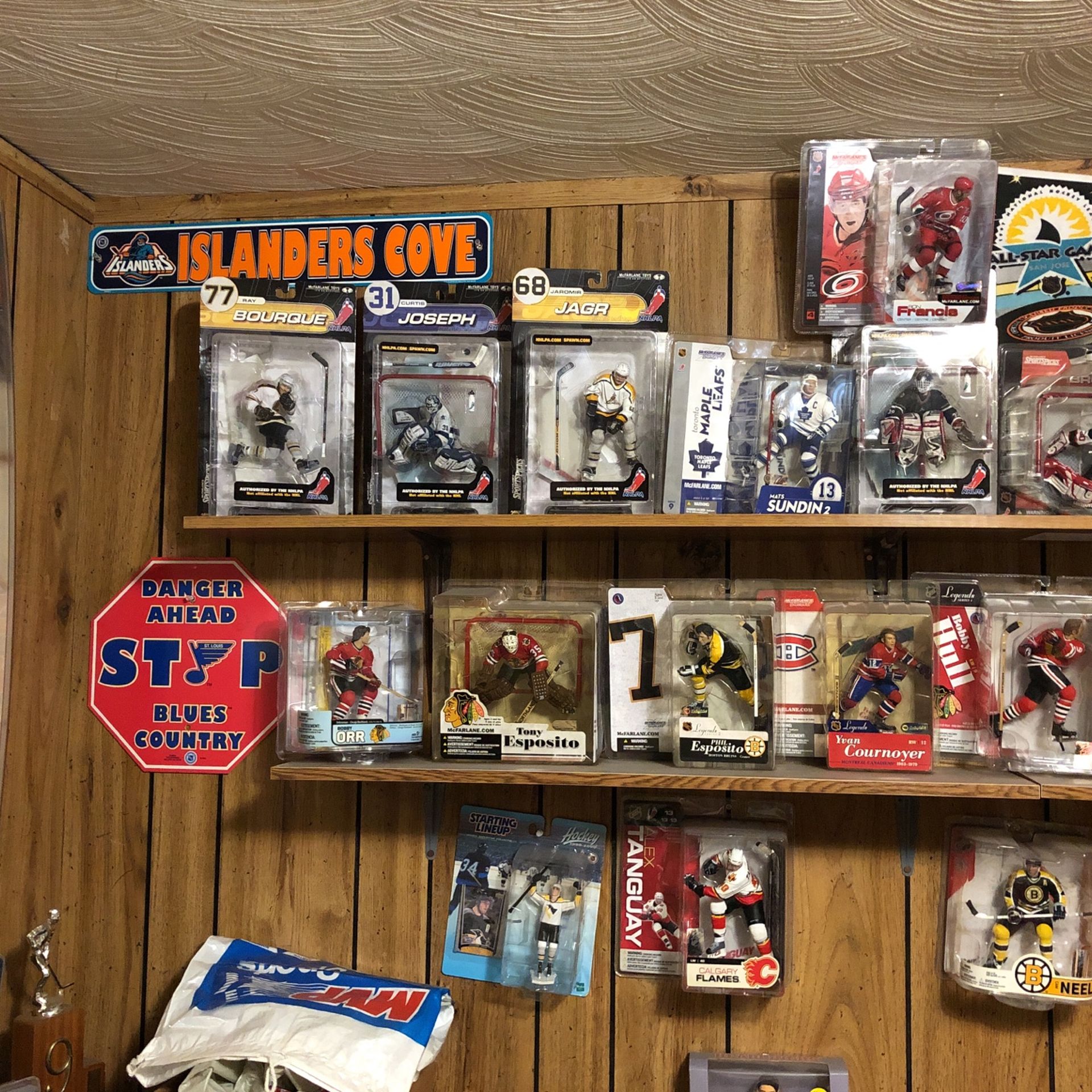 Hockey Action Figurines