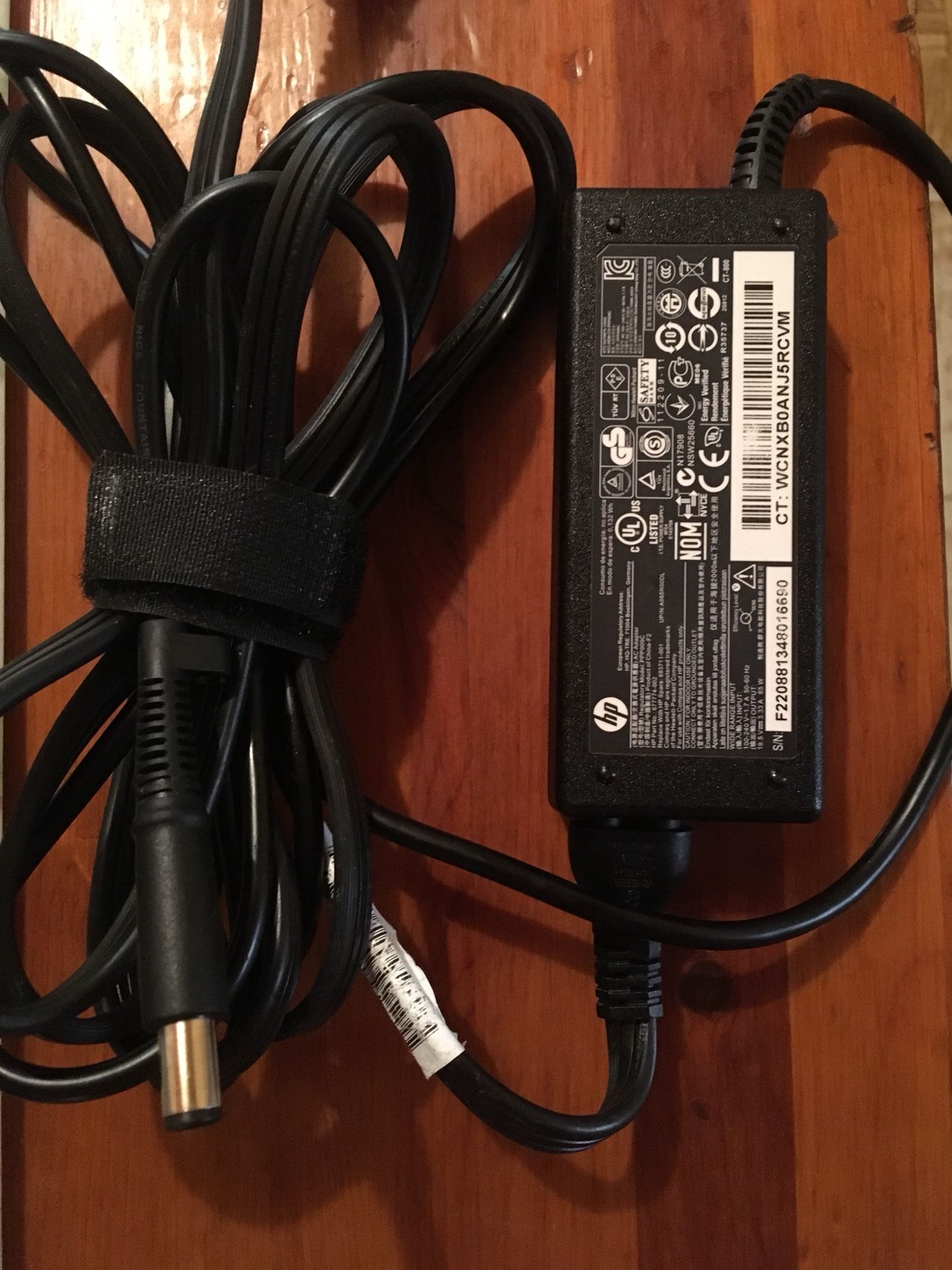 Genuine HP Compaq 19.5v 65W Laptop Notebook Power Supply