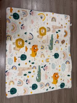 Baby play mat - Like New