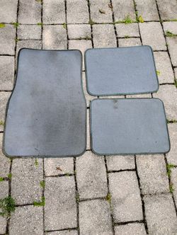 3 Piece Carpet Car Mats 