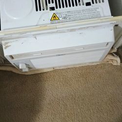 5,000 Btu Window AC Units I Have 1 More Not Pictured Same Size And Black 