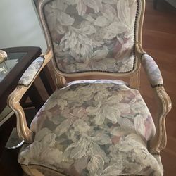 Chairs! 5 Upholstered Chairs $20. Each
