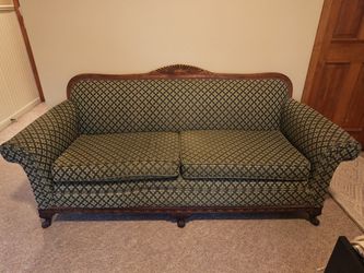 Couch- North Carolina Classic