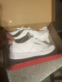 Reebok classic men’s brand new