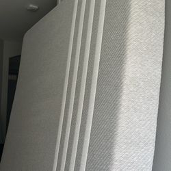 Leesa Original Mattress (King)