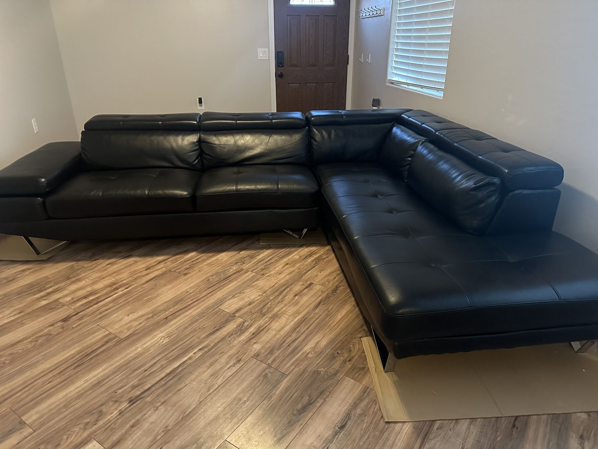 BLACK L COUCH