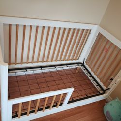 Baby Crib 