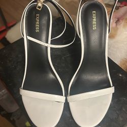 Women’s Strap Heals