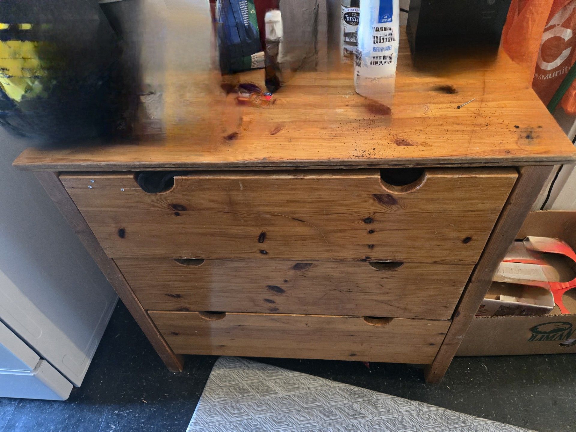 Dresser wood
