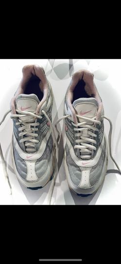 Nike Tennis Shoe