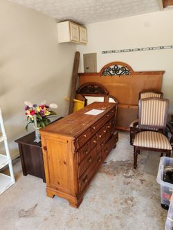 King size head and foot board with dresser and mirror