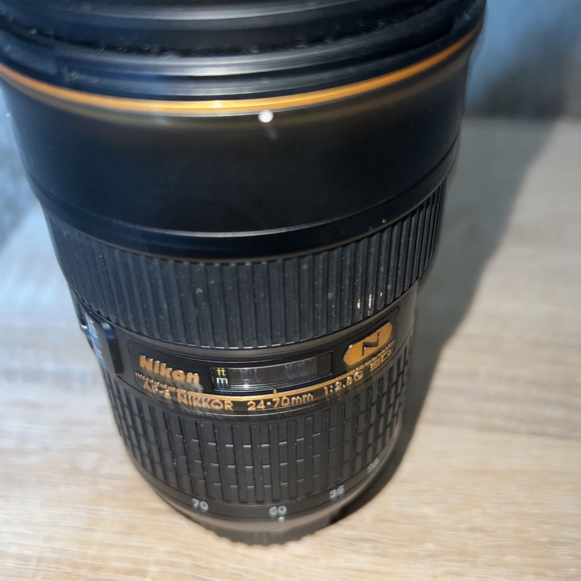 AF-S NIKKOR 24-70 mm 1: 2.8G ED