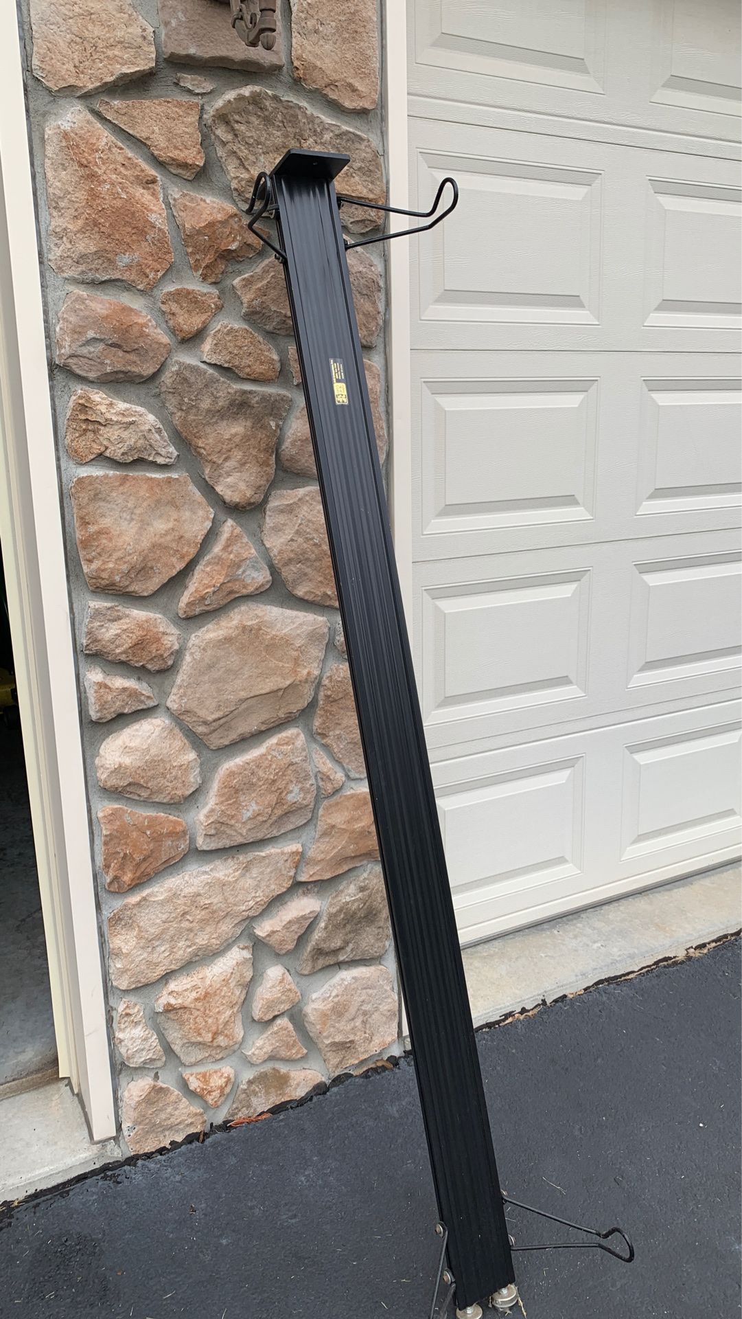 2 vertical storage indoor/outdoor bike rack