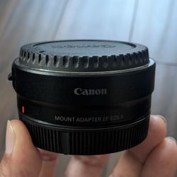 Genuine Canon EF-EOS R RF Lens Adapter in EXCELLENT condition