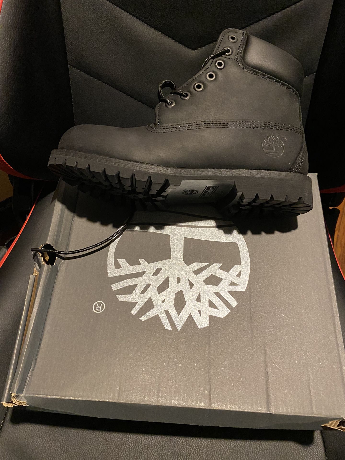 Men’s Black Timberland Boots!