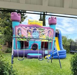 Large bounce house