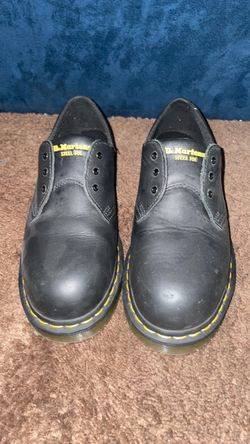 DR. MARTENS (SIZE 9)