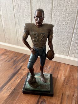 OJ Simpson Statue