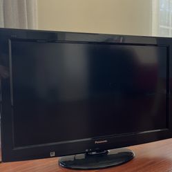 32” LCD Panasonic TV