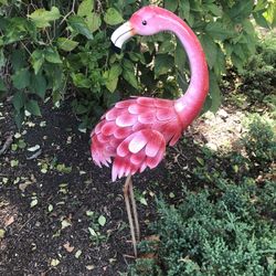 Metal Pink Flamingo Garden Decor 