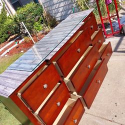 SOLID WOOD DRESSER GOOD CONDITION STRONG DRAWERS FOR SALE $150.00 Glass Top INCLUDED 