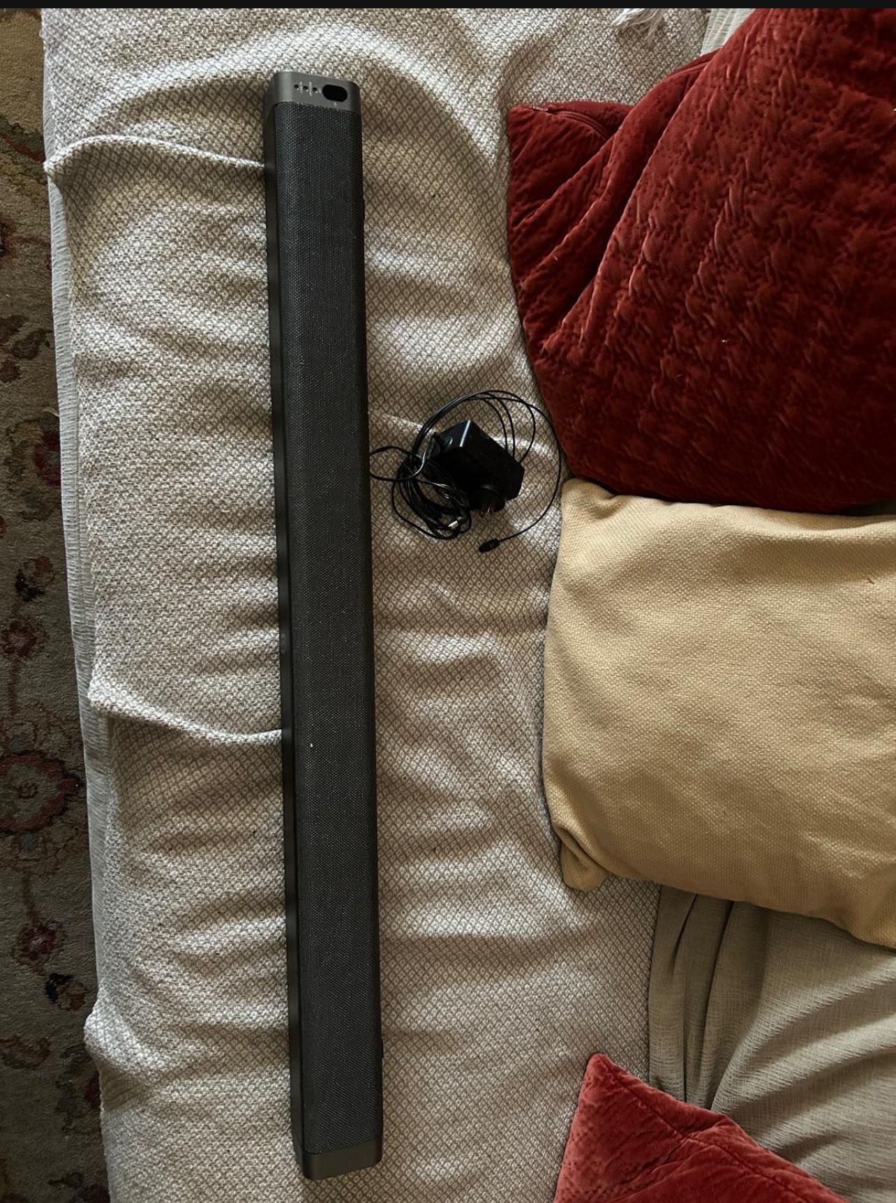 SOUNDBAR WITH REMOTE CONTROL