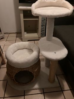Cat tree