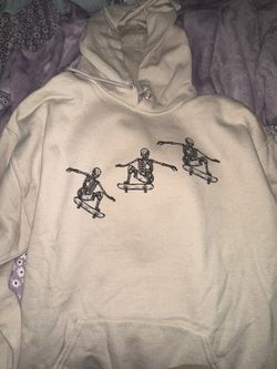 skeleton skateboard sweatshirt. size medium