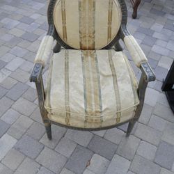 Classic Traditional Chair Beautifully Created 